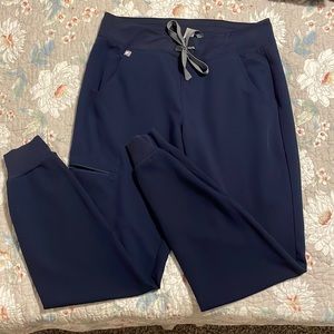 Lightly worn Figs women's Navy Zamora - Jogger Scrub Pants - S / Navy
